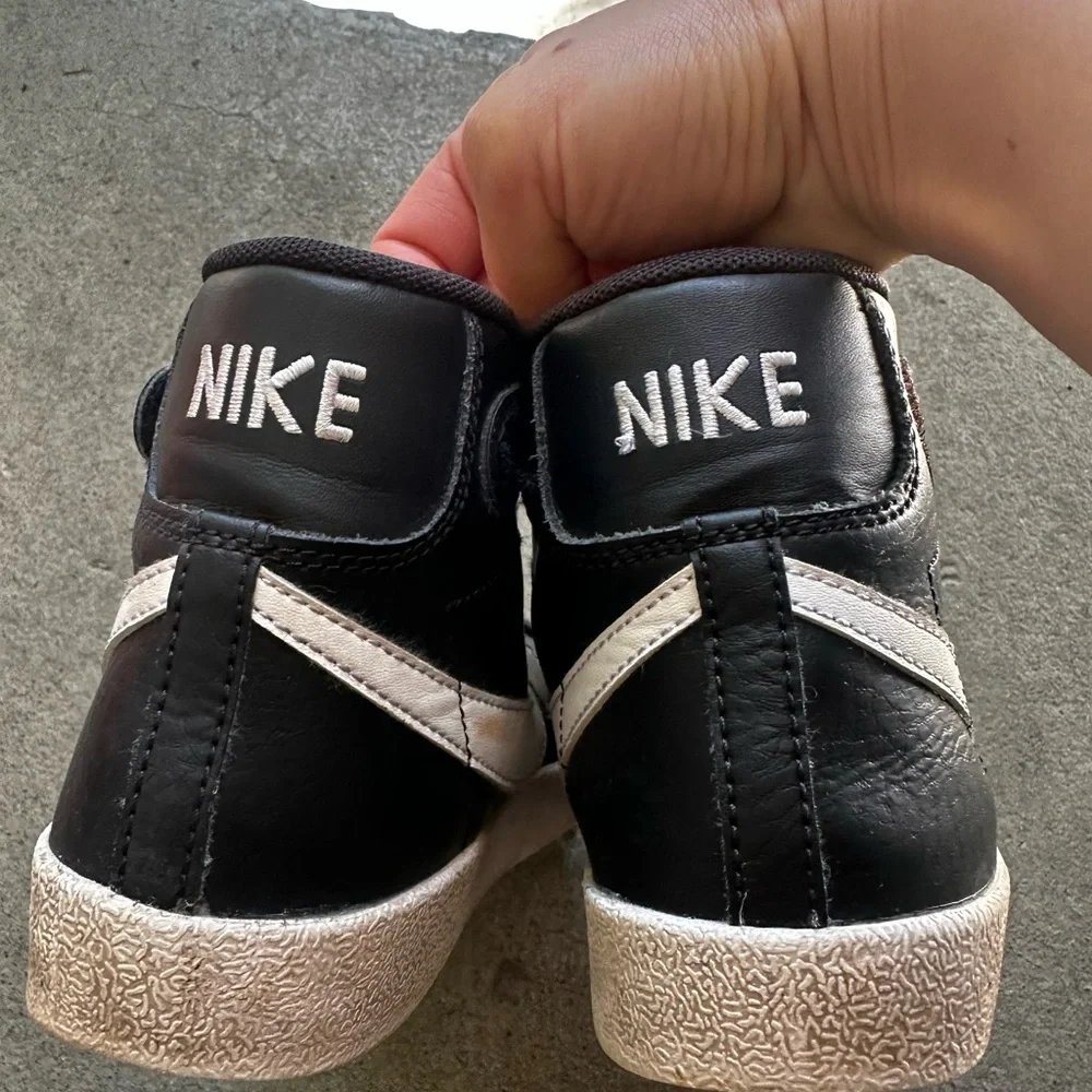 Little Kids Nike Blazer Mid ‘77 - Picture 2 of 3